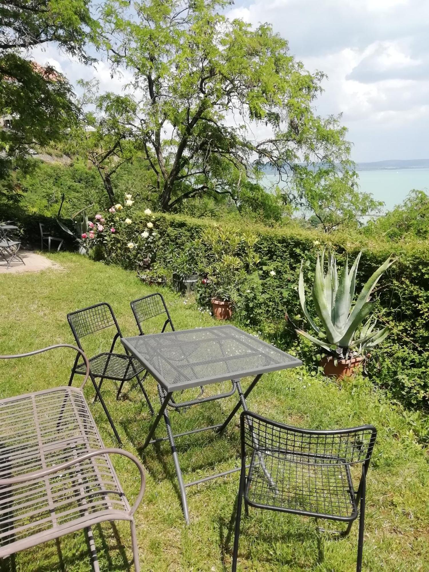 Csizmazia Apartman Tihany Exteriér fotografie